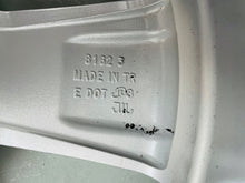 Laden Sie das Bild in den Galerie-Viewer, 1x Alufelge 17 Zoll 6.5" 5x114.3 45ET PW45710001 Toyota Auris Rim Wheel FEL2786544001ci