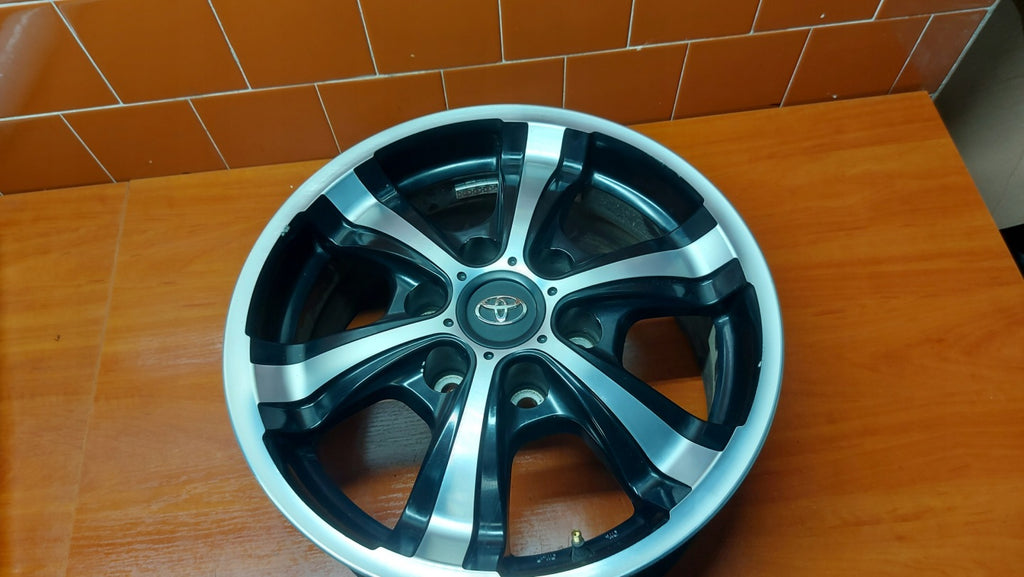 1x Alufelge 17 Zoll 7.5" 6x139.7 30ET Glanz PZ040-0KB05 Toyota Hilux Viii FEL1518192655cm