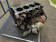 Laden Sie das Bild in den Galerie-Viewer, Motorblock Renault Master III M9T706 2.3 Diesel Unkomplett