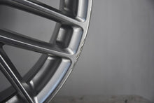 Laden Sie das Bild in den Galerie-Viewer, 1x Alufelge 20 Zoll 8.0" 5x112 39ET Glanz Silber 80A601025 Audi Rim Wheel FEL9696558086up