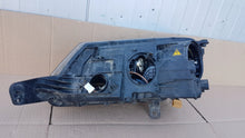 Laden Sie das Bild in den Galerie-Viewer, Frontscheinwerfer Skoda Yeti 5L1941016 Rechts Scheinwerfer Headlight SCH8910510472td