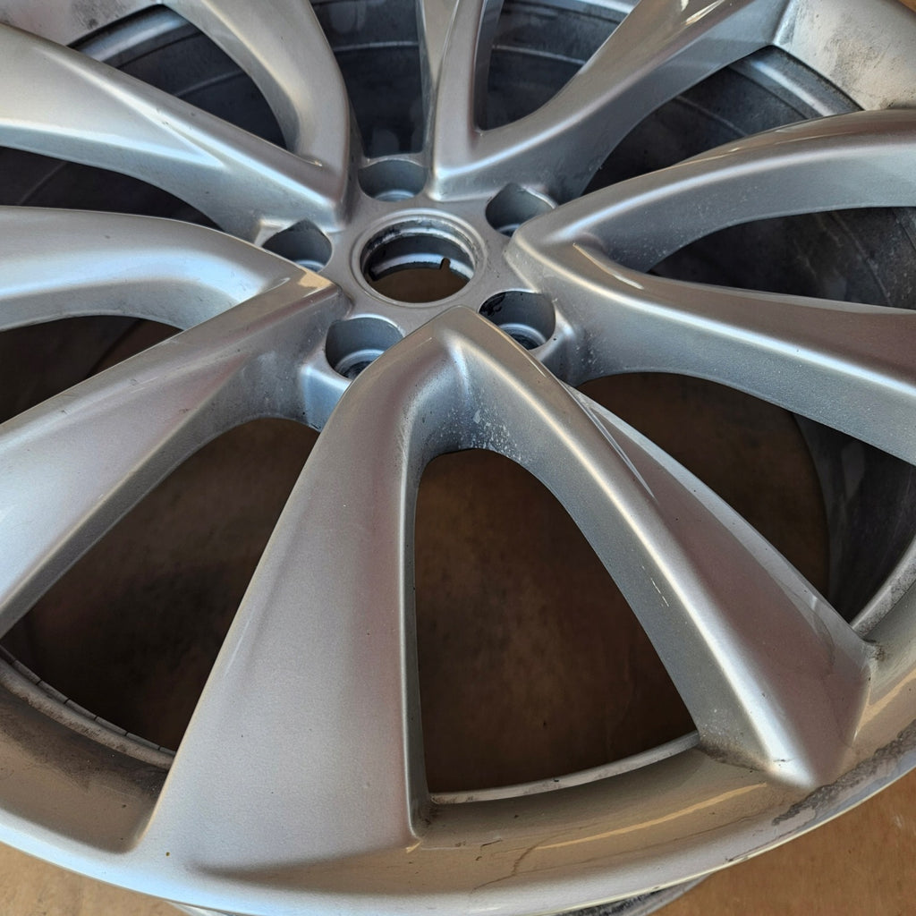 1x Alufelge 19 Zoll 8.5" 5x114.3 35ET Glanz Silber 1044227-00-D Tesla Model 3 FEL1950672401rh