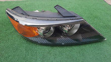 Load image into Gallery viewer, Frontscheinwerfer Kia Sorento 92102-2P030 Rechts Scheinwerfer Headlight