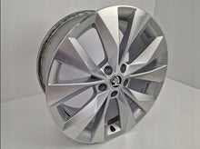 Load image into Gallery viewer, 1x Alufelge 18 Zoll 8.0&quot; 5x112 44ET 3V0601025R Skoda Superb Rim Wheel
