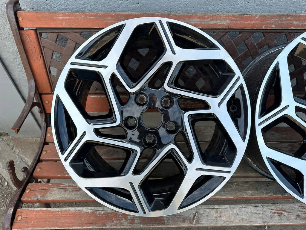 1x Alufelge 18 Zoll 7.5" 5x114.3 45ET Glanz Schwarz 52910-J7EA0 Kia Xceed