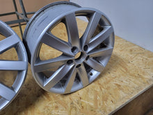 Laden Sie das Bild in den Galerie-Viewer, 4x Alufelge 17 Zoll 7.0" 5x112 5K0601025F VW Golf VI Touran Rim Wheel FEL2014141364da