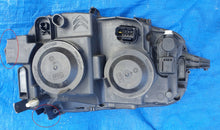 Laden Sie das Bild in den Galerie-Viewer, Frontscheinwerfer Citroën C3 III 9820059680 Links Scheinwerfer Headlight