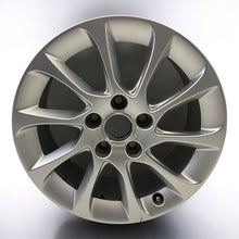 Laden Sie das Bild in den Galerie-Viewer, 1x Alufelge 16 Zoll 6.5&quot; 5x112 46ET Glanz Silber 8V0601025BM Audi A3 Rim Wheel