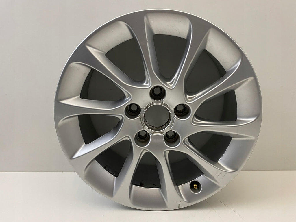 1x Alufelge 16 Zoll 6.5" 5x112 46ET Glanz Silber 8V0601025BM Audi A3 Rim Wheel