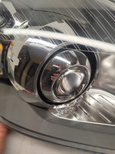 Laden Sie das Bild in den Galerie-Viewer, Frontscheinwerfer Opel Zafira B 93190407 Xenon Rechts Scheinwerfer Headlight