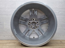 Load image into Gallery viewer, 1x Alufelge 18 Zoll 7.0&quot; 5x112 43ET Glanz Silber 8U0601025AA Audi Q3 Rim Wheel