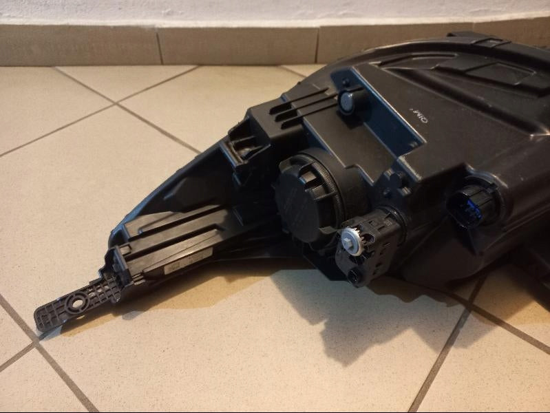 Frontscheinwerfer Kia Rio Rechts Scheinwerfer Headlight SCH1050410667li