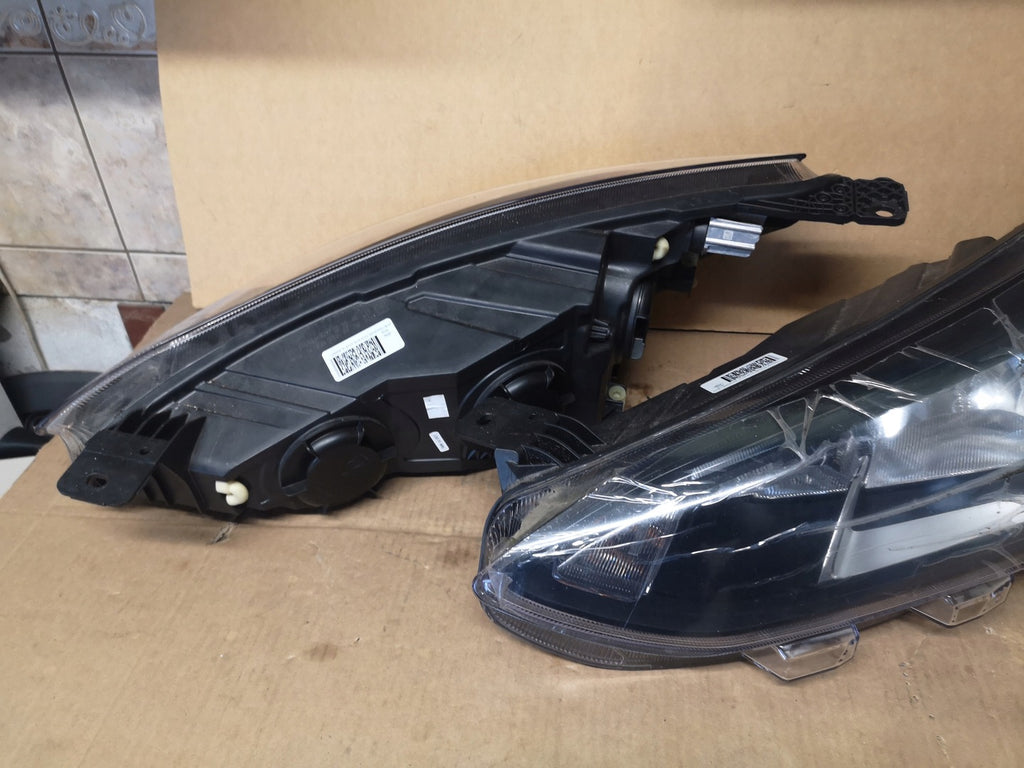 Frontscheinwerfer Ford Focus JX7B-13W029-DE JX7B-13W030-DE LED Rechts oder Links