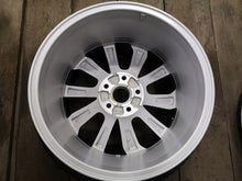 Load image into Gallery viewer, 1x Alufelge 17 Zoll 7.0" 5x112 45ET Glanz Silber 2GA601025AC VW T-Roc Rim Wheel FEL3782728118lz