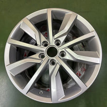 Load image into Gallery viewer, 1x Alufelge 17 Zoll 7.0" 5x112 42ET Glanz Silber 5H0601025 Vw Rim Wheel FEL3237117860bj
