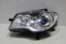 Load image into Gallery viewer, Frontscheinwerfer VW Touran Xenon Links Scheinwerfer Headlight