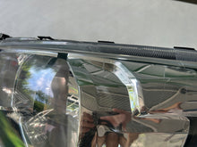 Laden Sie das Bild in den Galerie-Viewer, Frontscheinwerfer Mitsubishi Space Star Links Scheinwerfer Headlight