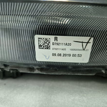 Laden Sie das Bild in den Galerie-Viewer, Frontscheinwerfer Hyundai Tucson 92102D7700 LED FALSE Scheinwerfer Headlight SCH5860875186aq