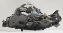Laden Sie das Bild in den Galerie-Viewer, Frontscheinwerfer Volvo V70 30784250 89901007 Rechts Scheinwerfer Headlight