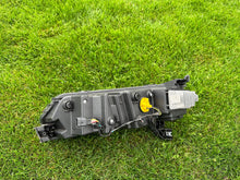 Load image into Gallery viewer, Frontscheinwerfer Dacia Spring 266052417R 266008993R LED Rechts oder Links