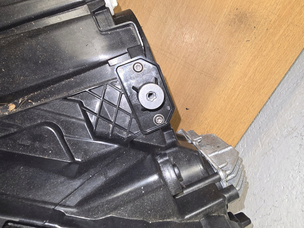 Frontscheinwerfer Mercedes-Benz Eqa Eqb A2439062701 LED Links Headlight SCH8183411614ma