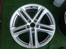 Laden Sie das Bild in den Galerie-Viewer, 1x Alufelge 19 Zoll 8.0" 5x112 39ET 80A601025G- Audi Q5 Rim Wheel FEL1767307555yq