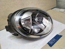 Laden Sie das Bild in den Galerie-Viewer, Frontscheinwerfer VW New Beetle Rechts Scheinwerfer Headlight SCH1931248821rp