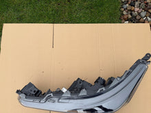 Laden Sie das Bild in den Galerie-Viewer, Frontscheinwerfer Toyota Corolla 81150-02S60 LED Links Scheinwerfer Headlight SCH9183005737fa