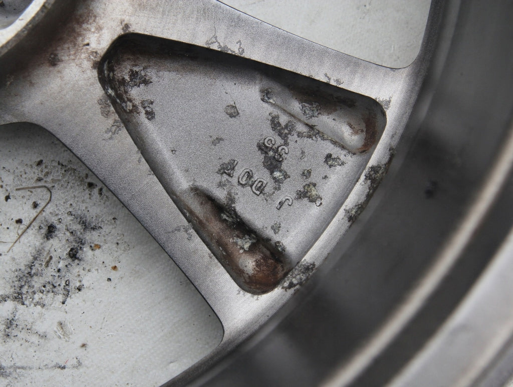 1x Alufelge 18 Zoll 8.0" 5x114.3 35ET Glanz Silber Lexus Rx Ii Rim Wheel