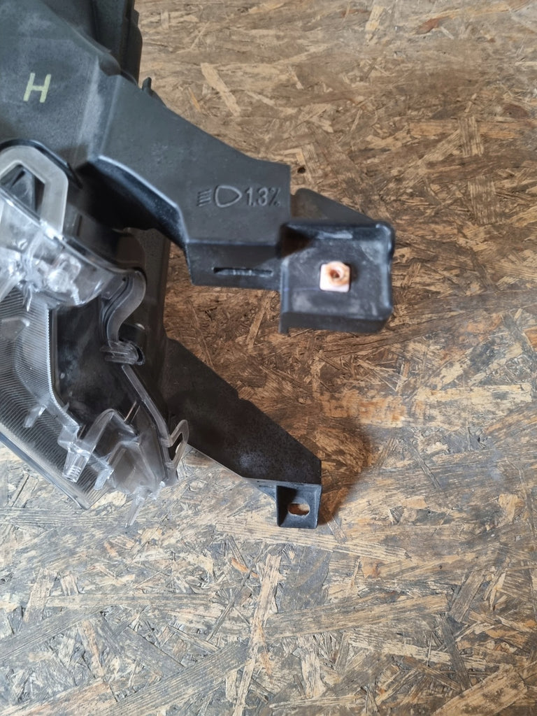 Frontscheinwerfer Toyota Land Cruiser LED Rechts Scheinwerfer Headlight SCH6639503465yq
