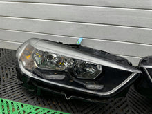 Load image into Gallery viewer, Frontscheinwerfer BMW 1 F40 Ein Satz Scheinwerfer Headlight SCH9619018607id