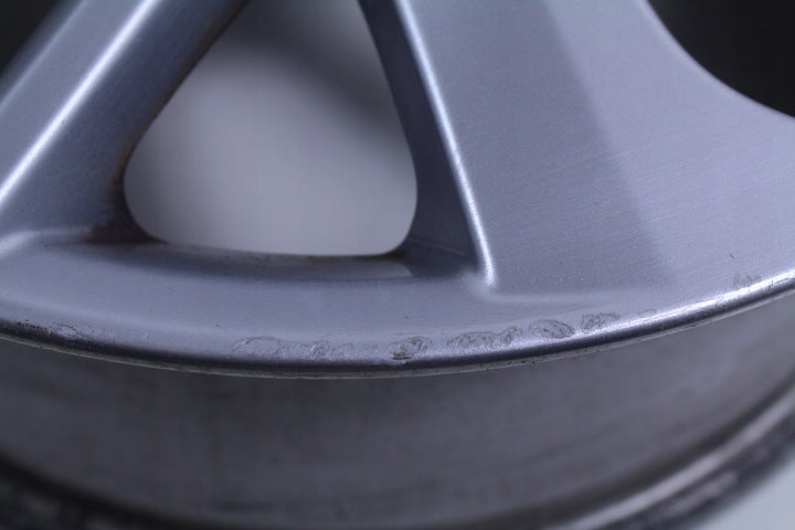 1x Alufelge 16 Zoll 6.5" 5x114.3 45ET Glanz Silber 42611-02E90 Toyota Auris FEL8984444850su