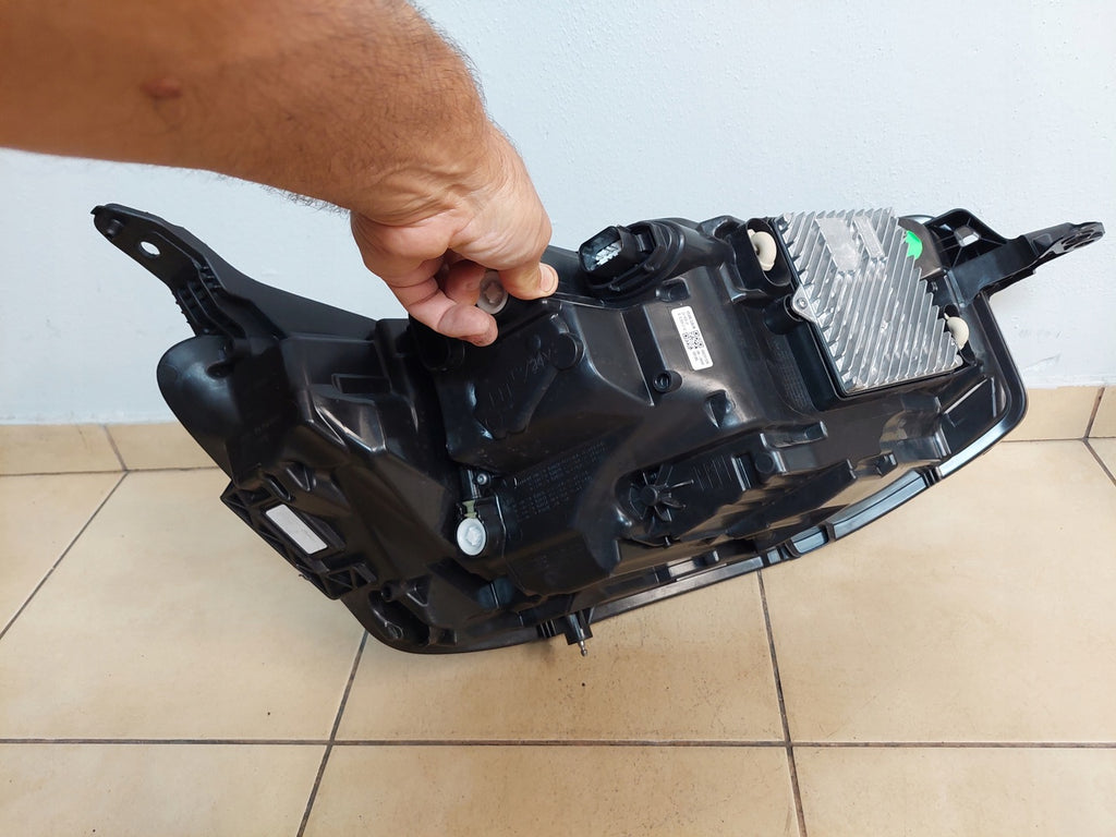 Frontscheinwerfer VW Caravelle S741-13E017-AE LED Links Scheinwerfer Headlight SCH2535351025qo