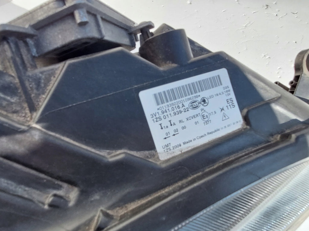 Frontscheinwerfer Skoda Superb III 3V1941016A Rechts Scheinwerfer Headlight