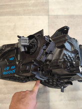 Laden Sie das Bild in den Galerie-Viewer, Frontscheinwerfer Volvo V60 32420508 Rechts Scheinwerfer Headlight SCH6588052723il