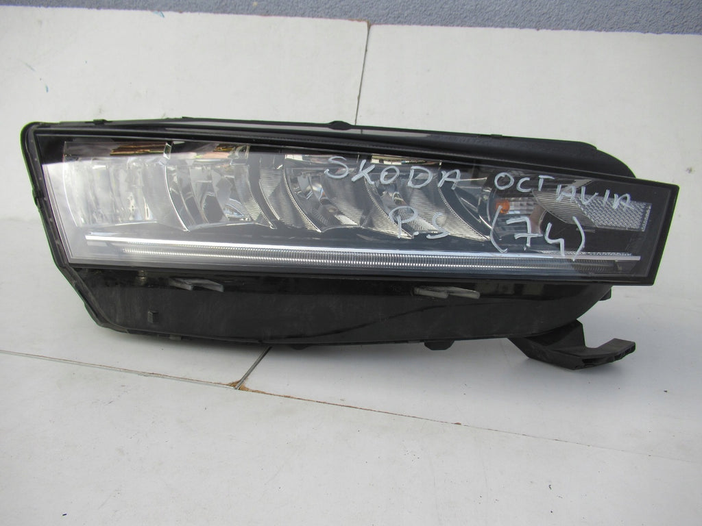Frontscheinwerfer Skoda Octavia 5E4941016 LED Rechts Scheinwerfer Headlight SCH2803061220bm