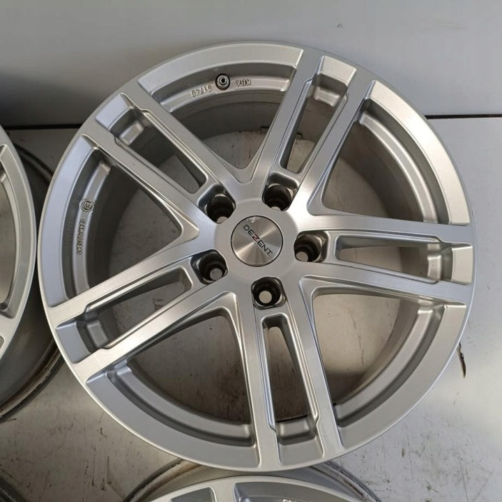 4x Alufelge 17 Zoll 7.5" 5x112 30ET Glanz Silber Audi I Rim Wheel FEL8254279469xp