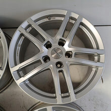 Laden Sie das Bild in den Galerie-Viewer, 4x Alufelge 17 Zoll 7.5" 5x112 30ET Glanz Silber Audi I Rim Wheel FEL8254279469xp