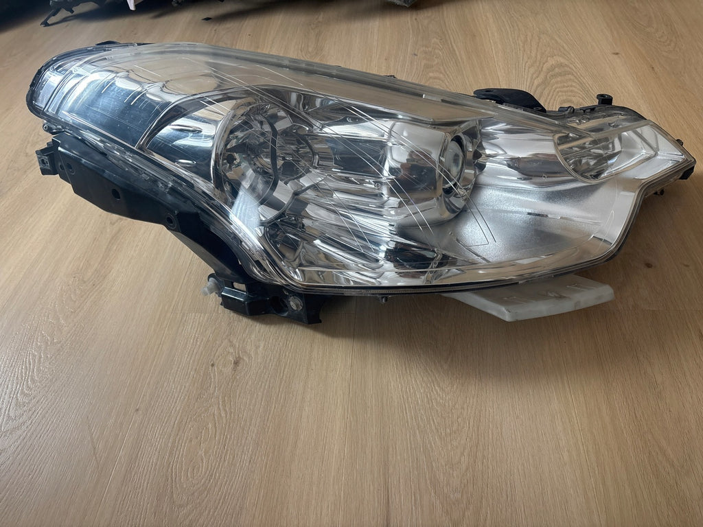 Frontscheinwerfer Citroën C-Crosser P7142R 6208N3 Xenon Rechts Headlight SCH6020713693jf