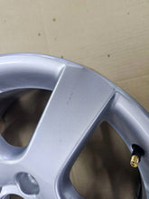 Load image into Gallery viewer, 1x Alufelge 15 Zoll 5x100 6Q0601025R VW Polo Rim Wheel FEL7882923938kd