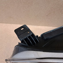 Laden Sie das Bild in den Galerie-Viewer, Frontscheinwerfer Ford Focus JX7B13E015AE LED Links Scheinwerfer Headlight SCH4867419881hu