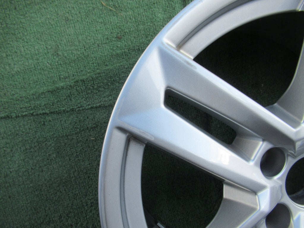 1x Alufelge 17 Zoll 7.0" 5x112 42ET Glanz Silber 8W0601025 Audi C7 A4 B9 FEL1665327296om