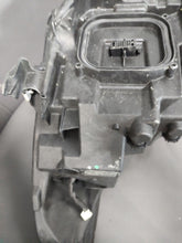 Laden Sie das Bild in den Galerie-Viewer, Frontscheinwerfer Opel Astra 39023763 Rechts Scheinwerfer Headlight SCH8330799896ur