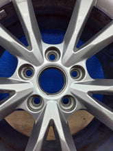 Laden Sie das Bild in den Galerie-Viewer, 1x Alufelge 17 Zoll 8Y0601025CC Audi A3 Rim Wheel FEL7000366466oo
