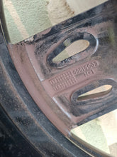 Load image into Gallery viewer, 1x Alufelge 18 Zoll 7.5" 4x108 49ET Glanz Schwarz 9811635077 Peugeot 5008 I FEL6428728051lg