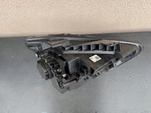 Load image into Gallery viewer, Frontscheinwerfer Hyundai Bayon 92101Q0500 Links Scheinwerfer Headlight