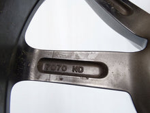 Laden Sie das Bild in den Galerie-Viewer, 1x Alufelge 17 Zoll 7.0&quot; 4x100 45ET 9965857070 Mazda Mx-5 Mx5 Rim Wheel