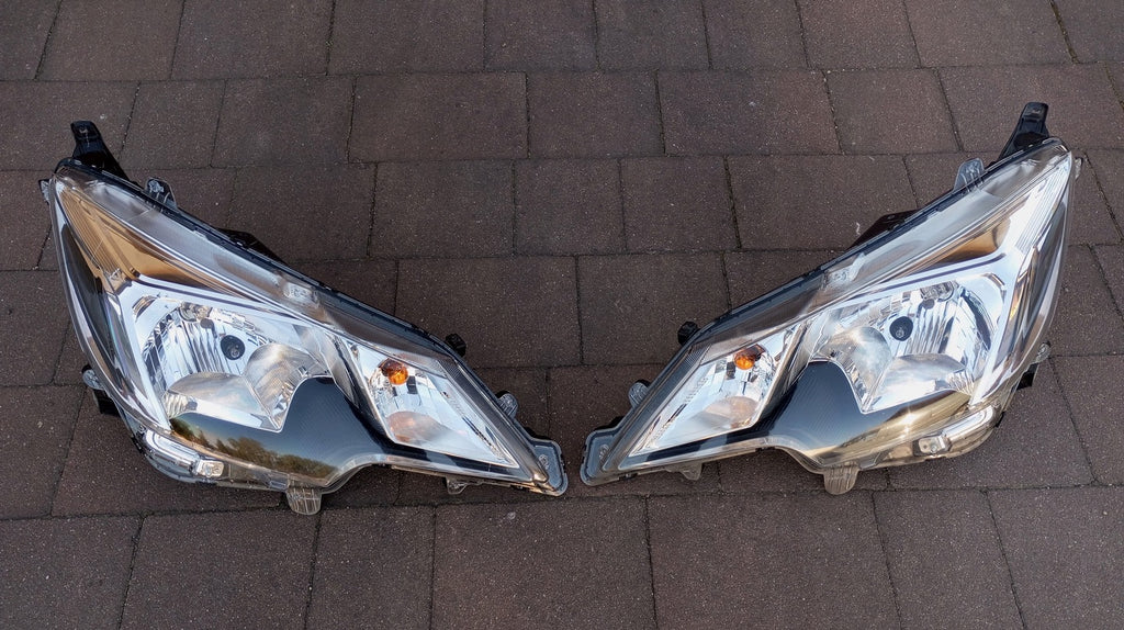Frontscheinwerfer Mitsubishi Space Ein Satz Scheinwerfer Headlight SCH8646274251wd