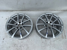 Laden Sie das Bild in den Galerie-Viewer, 1x Alufelge 17 Zoll 7.5" 5x112 36ET Silber 4K0601025 Audi A5 A4 Rim Wheel FEL1575012076sc