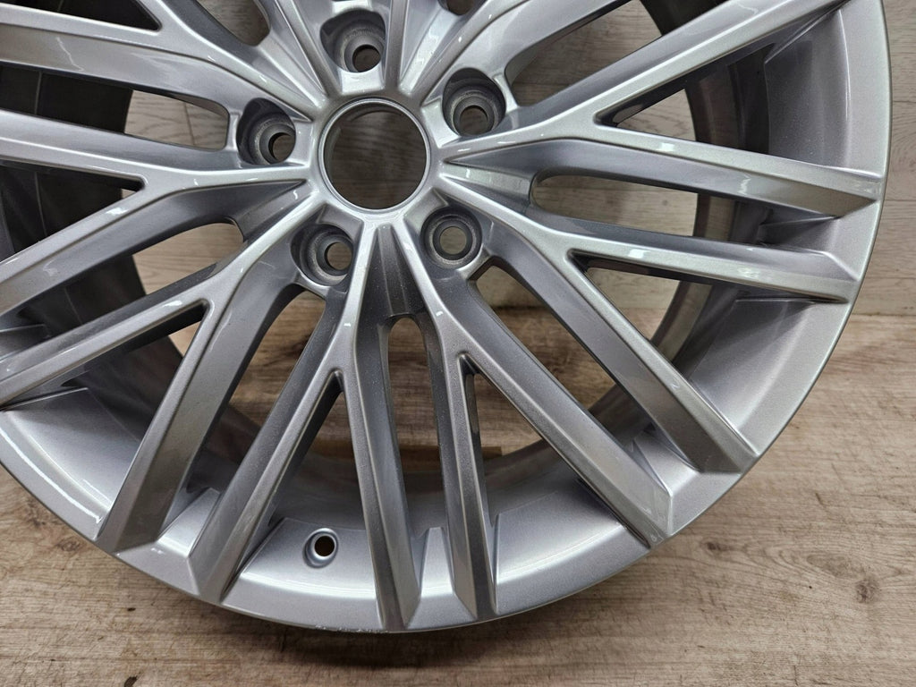 1x Alufelge 18 Zoll 7.0" 5x112 45ET Glanz Silber 575601025D Seat Ateca Rim Wheel FEL3626156862ng